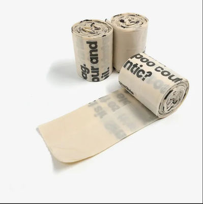 Acquisti per animali domestici con sacchetti di cacca per cani 100% compostabili e impermeabili